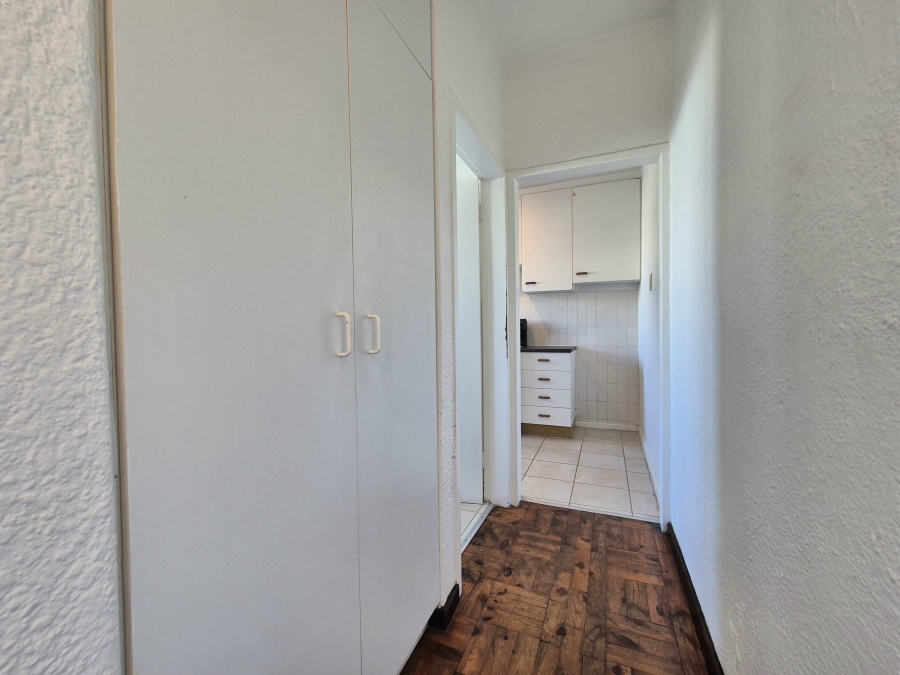 1 Bedroom Property for Sale in Wynberg Upper Western Cape